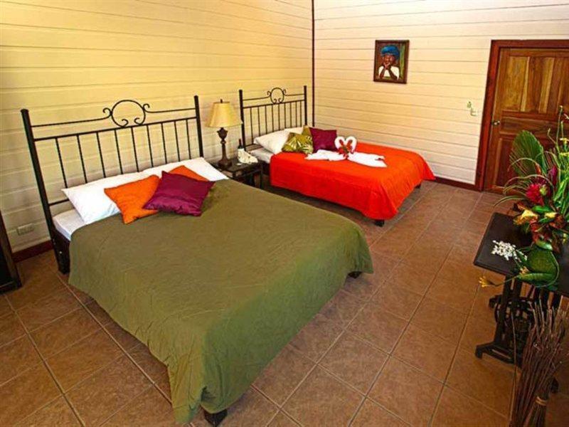 Evergreen Lodge Tortuguero Exterior photo